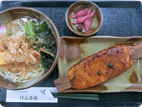 げんき亭で五平餅定食